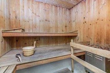 Soothing spa & sauna